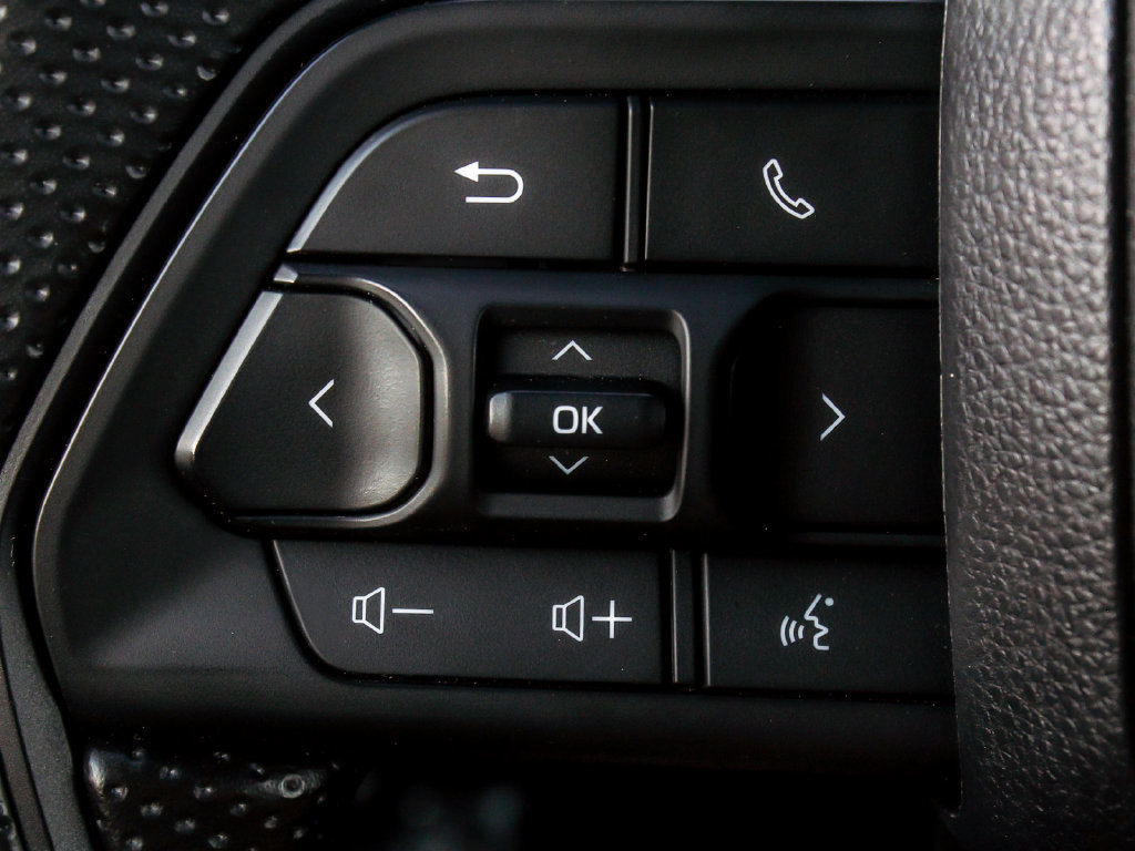 Used 2026 Toyota Tacoma SR5 AWD/4WD image 25