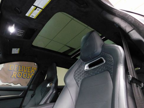 Used 2024 Jaguar F-PACE SVR image 36