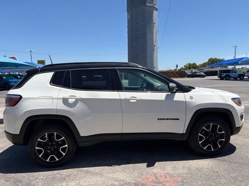 Used 2020 Jeep Compass Trailhawk AWD/4WD image 6