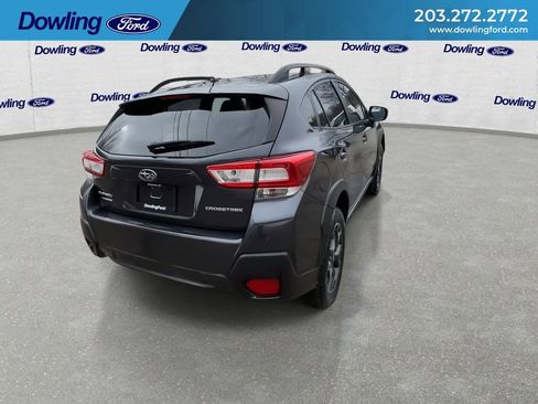 Used 2019 Subaru Crosstrek 2.0i w/ Eyesight System image 3