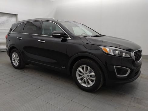 Used 2018 Kia Sorento AWD image 11