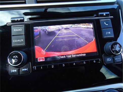 Used 2016 Honda Fit LX image 25