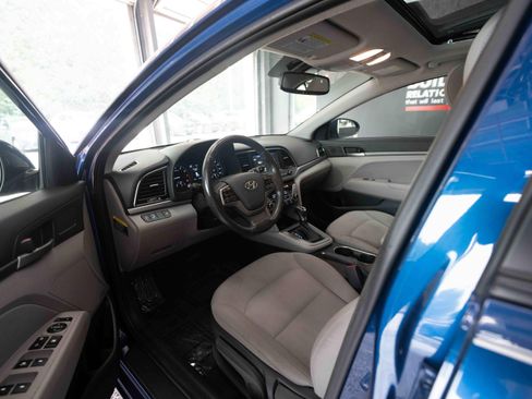 Used 2018 Hyundai Elantra Value Edition w/ Cargo Package FWD image 8