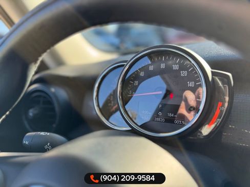 Used 2019 MINI Cooper 2-Door Hardtop w/ Signature Upholstery Package image 14