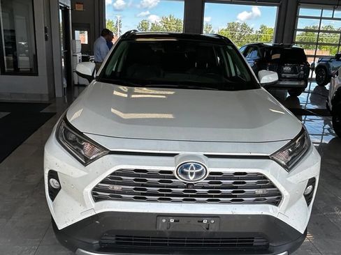 Used 2020 Toyota RAV4 Limited AWD/4WD image 1