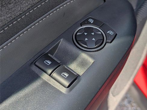 Used 2025 Ford Mustang Coupe image 32