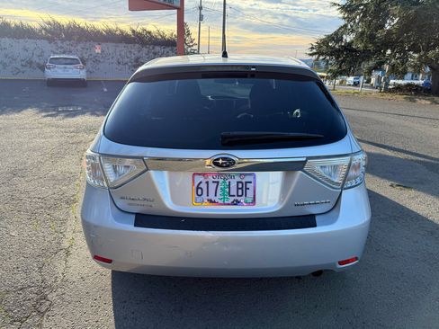 Used 2010 Subaru Impreza 2.5i image 4