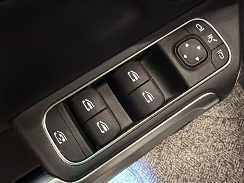 Certified 2026 Mercedes-Benz GLB 250 image 13