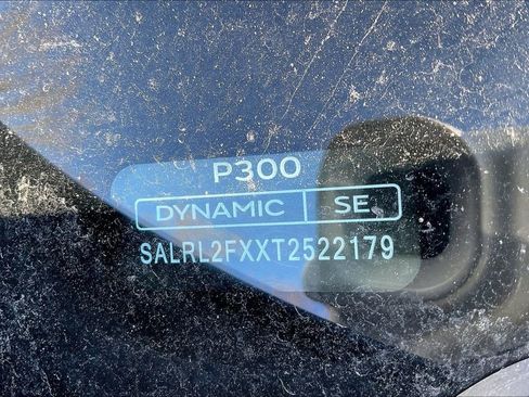 New 2026 Land Rover Discovery Dynamic SE AWD/4WD image 9