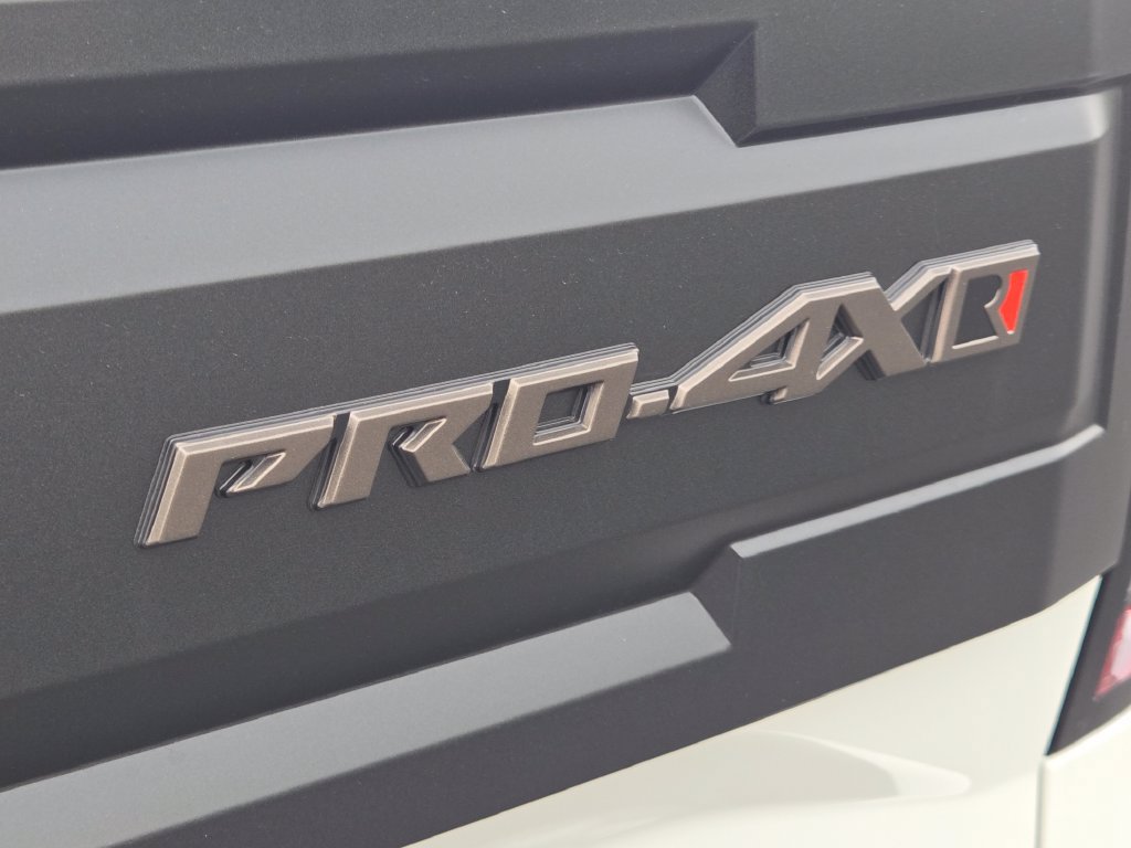 New 2026 Nissan Frontier PRO-4X w/ Pro-4x Convenience Package AWD/4WD image 5