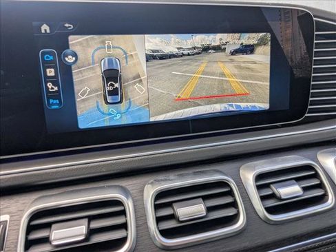 New 2026 Mercedes-Benz GLE 580 4MATIC image 10