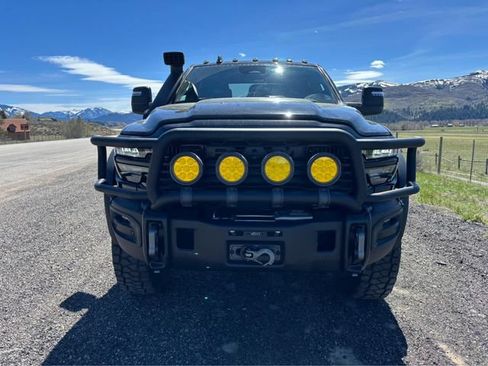 New 2025 RAM 2500 Big Horn AWD/4WD image 20
