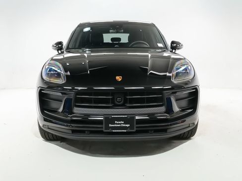 Certified 2026 Porsche Macan AWD/4WD image 6