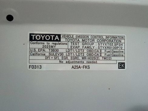 Used 2025 Toyota RAV4 XLE Premium FWD image 17