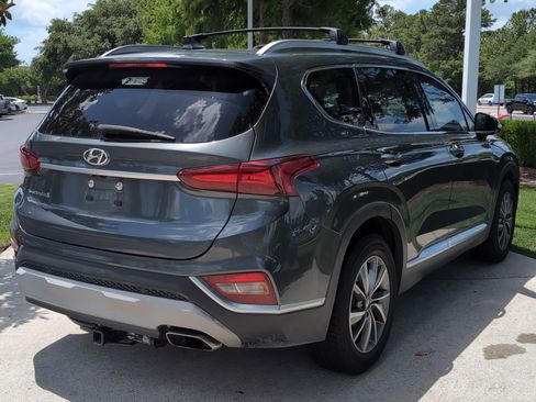 Used 2020 Hyundai Santa Fe SEL w/ Convenience + Premium Package FWD image 10
