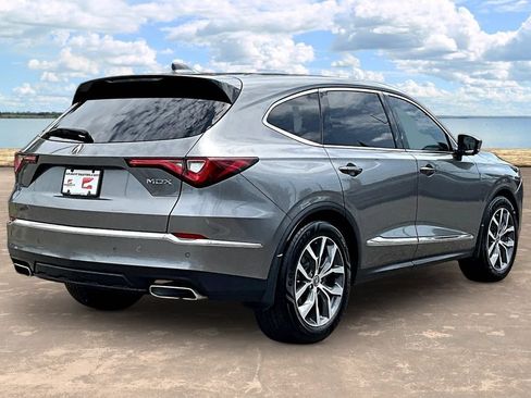 Used 2023 Acura MDX FWD w/ Technology Package image 4