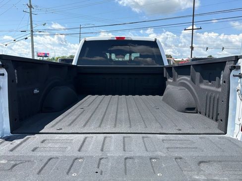 Used 2019 Ford F150 XLT w/ Equipment Group 302A Luxury AWD/4WD image 10
