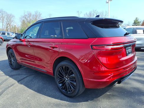 Used 2023 Lincoln Corsair Reserve w/ Jet Appearance Package image 5