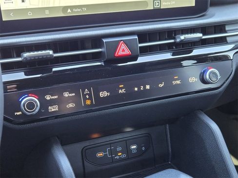 New 2026 Kia Sportage X-Line w/ X-Line Technology Package image 26