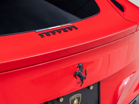 Used 2014 Ferrari F12 Berlinetta image 14