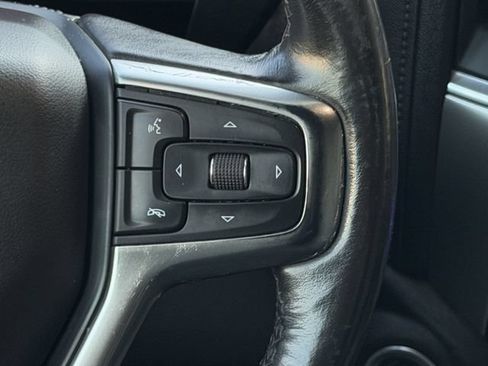 Used 2021 Chevrolet Silverado 1500 LT Trail Boss w/ Convenience Package II AWD/4WD image 17