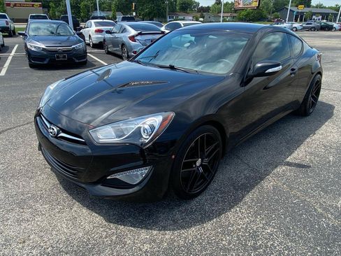Used 2015 Hyundai Genesis 3.8 RWD image 7