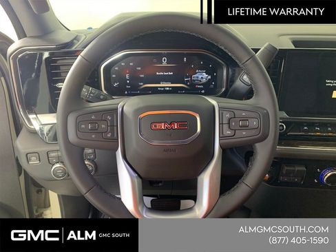 New 2026 GMC Sierra 1500 SLE AWD/4WD image 17
