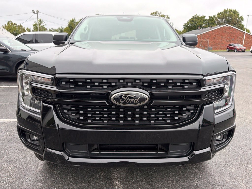 New 2026 Ford Ranger XLT w/ Black Appearance Package AWD/4WD image 8