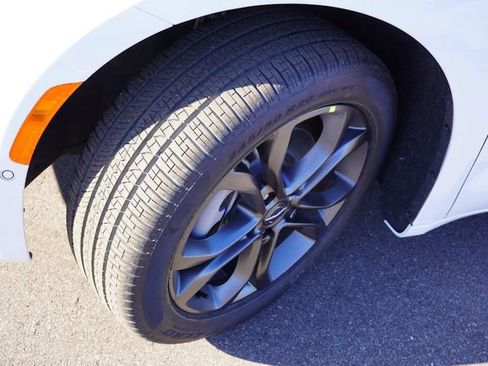 New 2026 Chrysler Pacifica Select AWD/4WD image 9