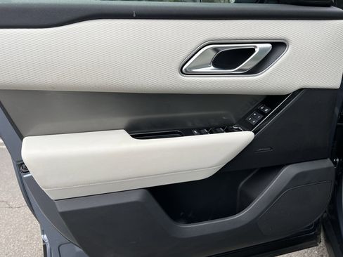 Used 2023 Land Rover Range Rover Velar S image 11