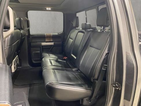 Used 2018 Ford F150 Lariat w/ Equipment Group 502A Luxury AWD/4WD image 22