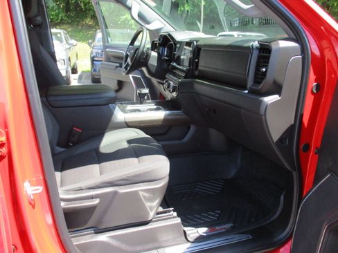 Used 2024 Chevrolet Silverado 1500 LT Trail Boss AWD/4WD image 14