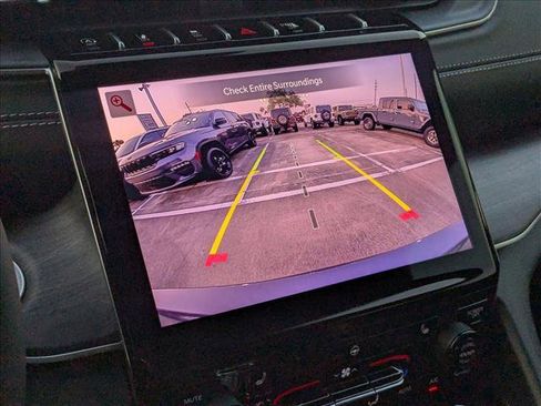 New 2025 Jeep Grand Cherokee L Limited w/ Black Appearance Package image 14