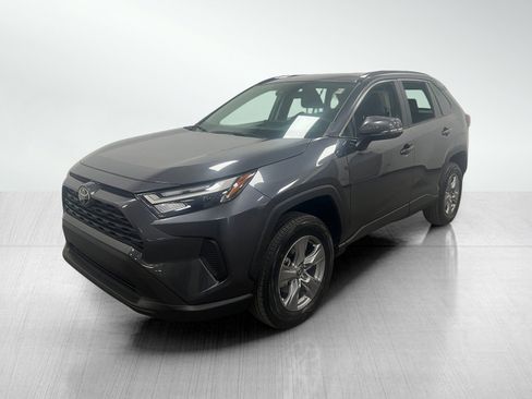 Used 2025 Toyota RAV4 XLE image 2