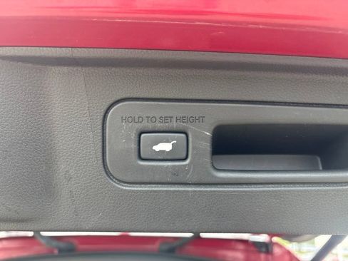 Certified 2025 Honda Pilot TrailSport image 46