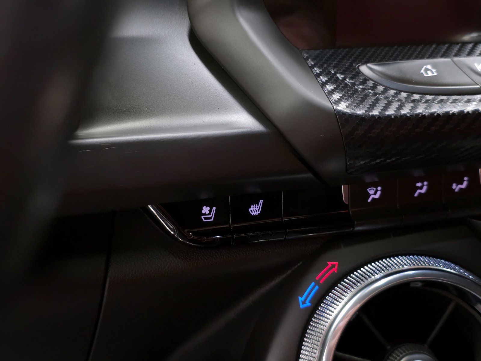Used 2018 Chevrolet Camaro SS RWD image 29