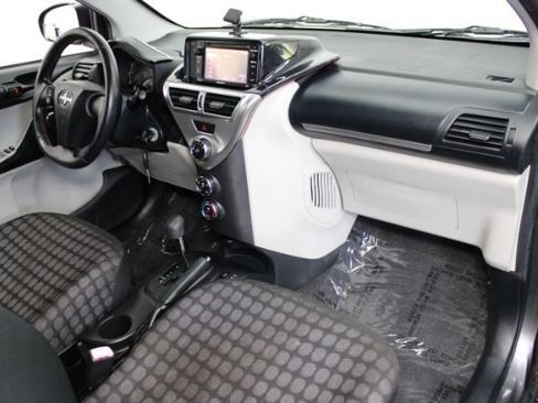Used 2014 Scion iQ FWD image 19