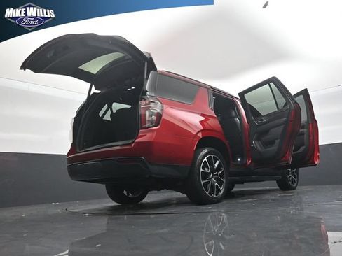 Used 2024 Chevrolet Tahoe RST w/ Luxury Package RWD image 29