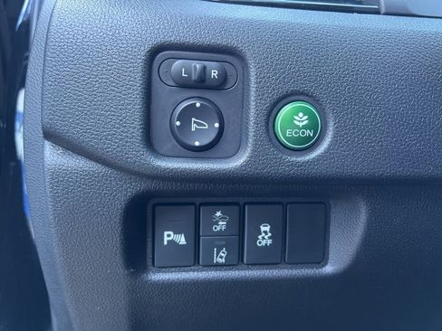 Used 2019 Honda Pilot Touring image 32