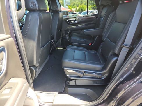 Used 2022 Chevrolet Tahoe Z71 w/ Luxury Package AWD/4WD image 21