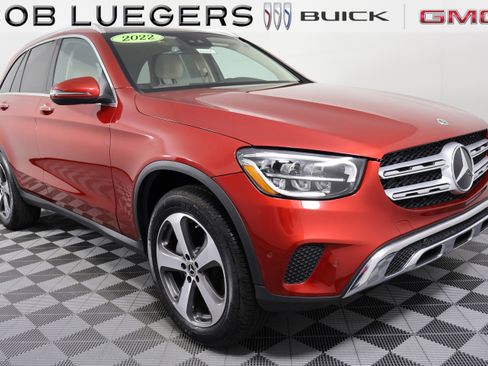Used 2022 Mercedes-Benz GLC 300 4MATIC SUV image 1