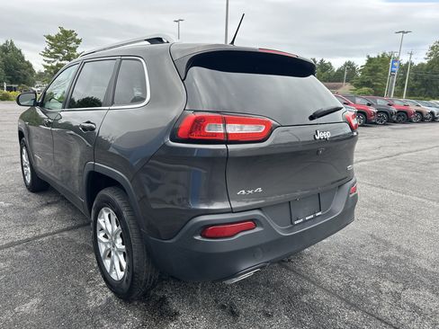 Used 2015 Jeep Cherokee Latitude AWD/4WD image 4