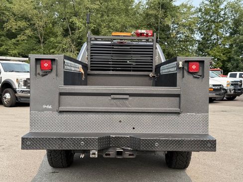 Used 2022 Ford F250 XLT w/ XLT Value Package AWD/4WD image 3
