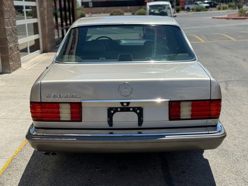 Used 1988 Mercedes-Benz 560 SEL image 6