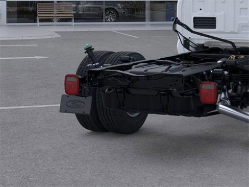 Used 2026 Ford F350 XL w/ XL Chrome Package image 22