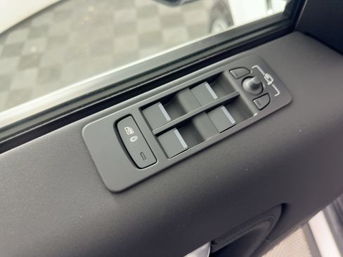 Used 2025 Land Rover Discovery Sport S AWD/4WD image 13