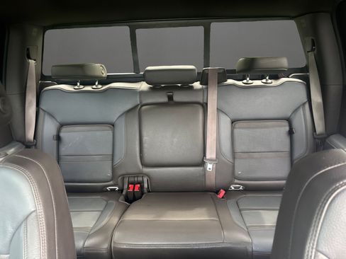 Used 2022 GMC Sierra 1500 Denali w/ Denali Premium Package image 17