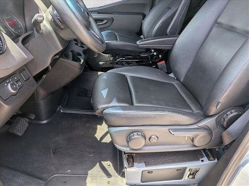 Used 2023 Mercedes-Benz Sprinter 2500 w/ Acoustic Package image 15