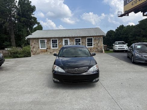 Used 2004 Toyota Camry LE FWD image 2