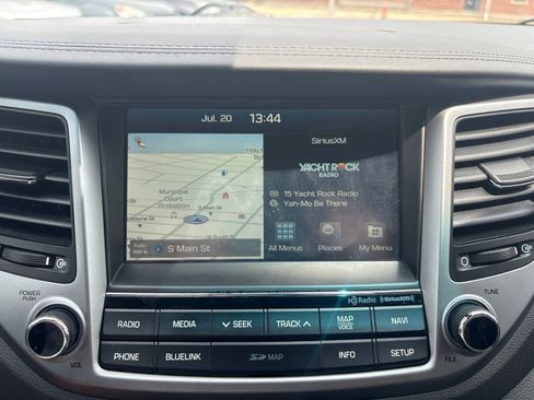 Used 2016 Hyundai Tucson Limited w/ Option Group 03 AWD/4WD image 26